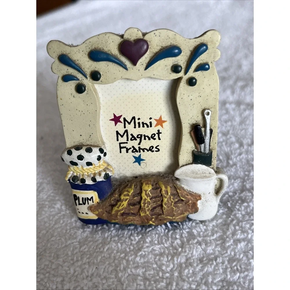 Vintage Mini Picture Frame 2x2